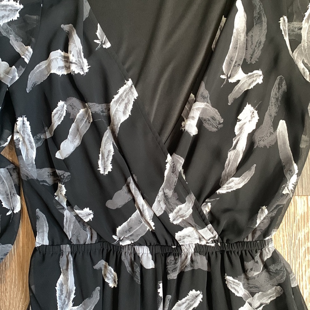 Express Romper - Picture 4 of 10
